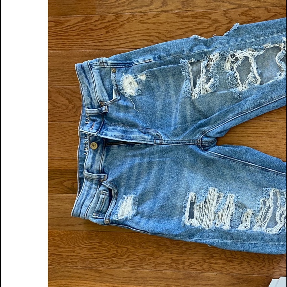 American eagle distressed super stretch jeans